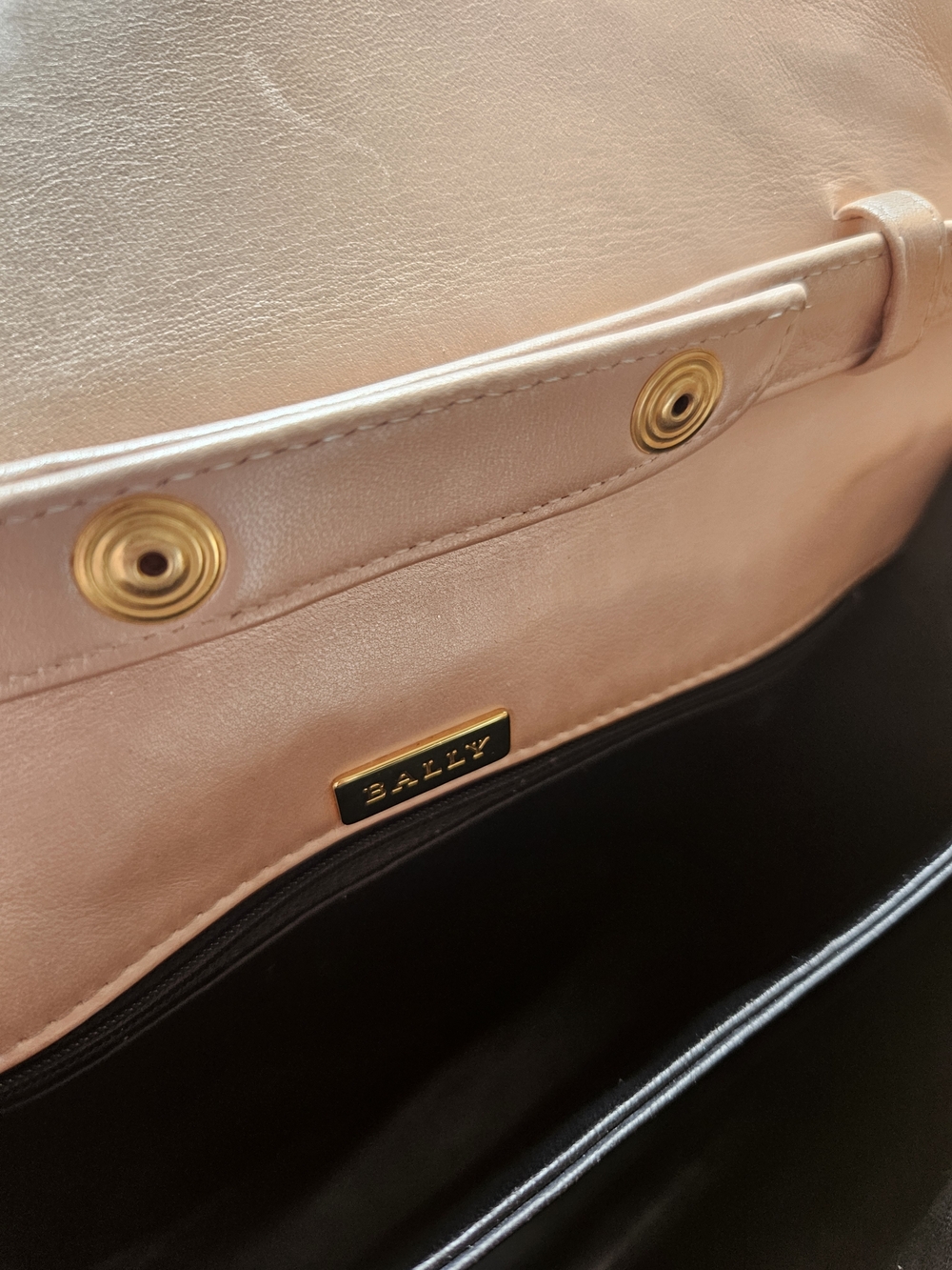 Bally Quilted Crossbody Bag in Blush Pink with Clear Top Handle - Picture 11 of 11